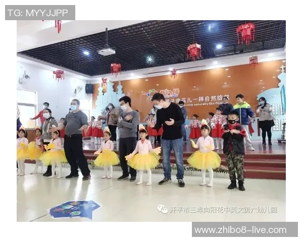 克罗斯：从足球天才到战术大师的辉煌旅程与成就解析