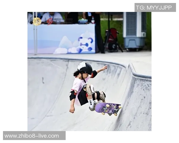 成都滑板队包夹战术革新探秘与实践分享 成都滑板队包夹战术革新探秘与实践分享